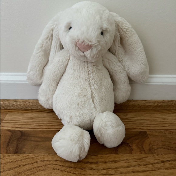 Jellycat White Bashful Bunny - Picture 2 of 2